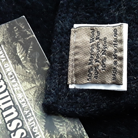 NWOT POSSUMDOWN Merino Wool Blend Scarf, Black - Picture 9 of 9